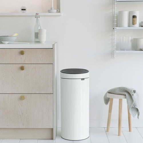 Poubelle Brabantia Touch Bin 30 L Blanc – Ouverture Soft-Touch, Design Élégant, Garantie 10 ans