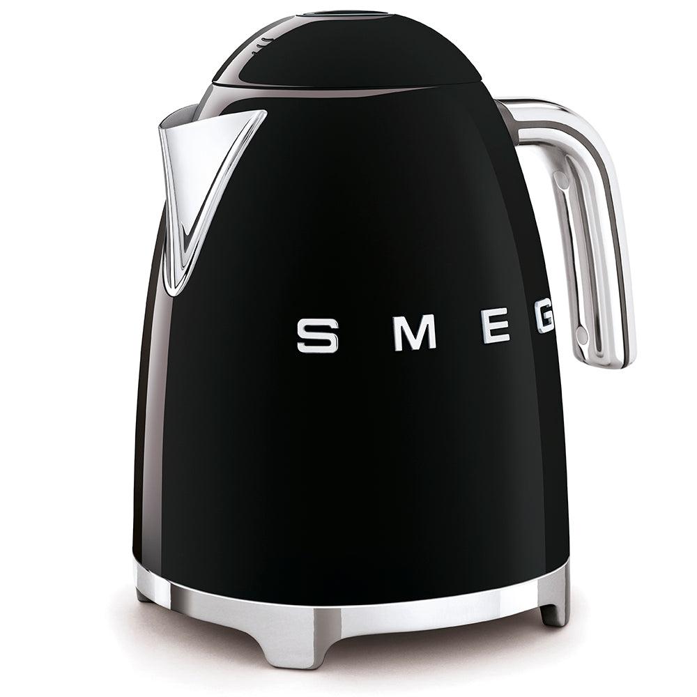BOUILLOIRE SMEG 1.7 L - Aux Arts Culinaires