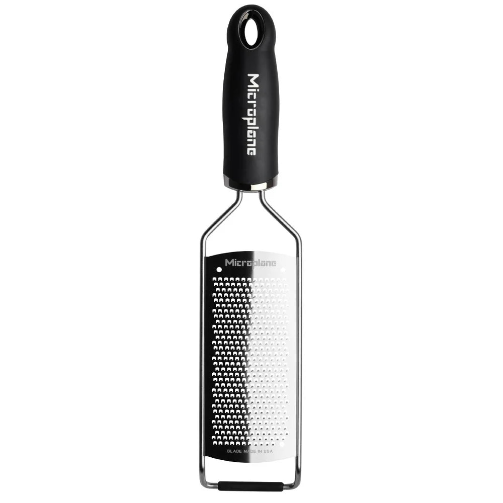 Râpe Microplane Gourmet lame fine – inox, manche ergonomique et protection couvercle