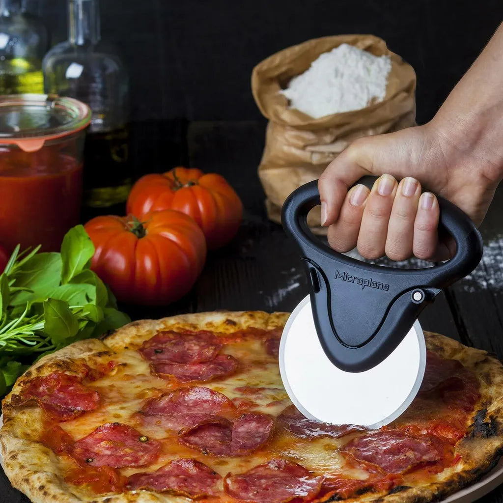 ROULETTE À PIZZA MICROPLANE
